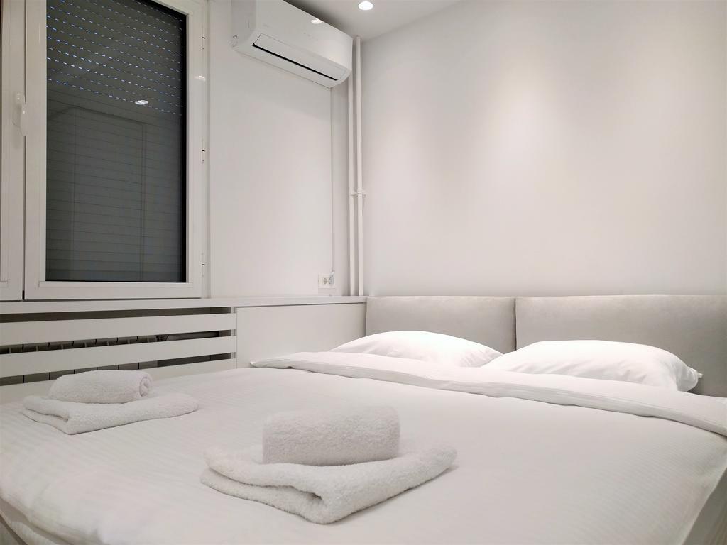 Vivio Luxury Apartment Belgrad Exteriör bild